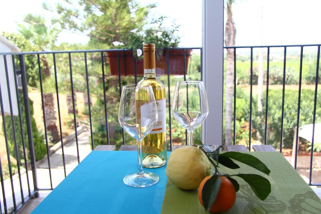 B&B Menta & Peperoncino Partinico Exterior photo